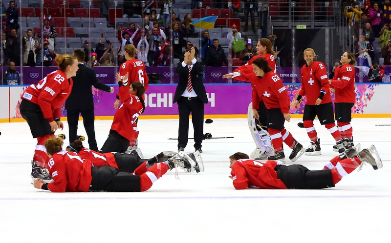 Illustration for article titled Swiss Women's Hockey Team Wins Bronze Thanks To This Empty Netter